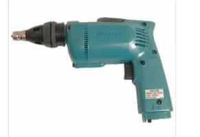 Makita 6820 V